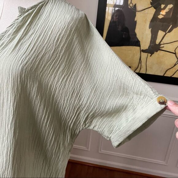 Soft Surroundings Sage Green Notched Neck Tunic L - Picture 3 of 6